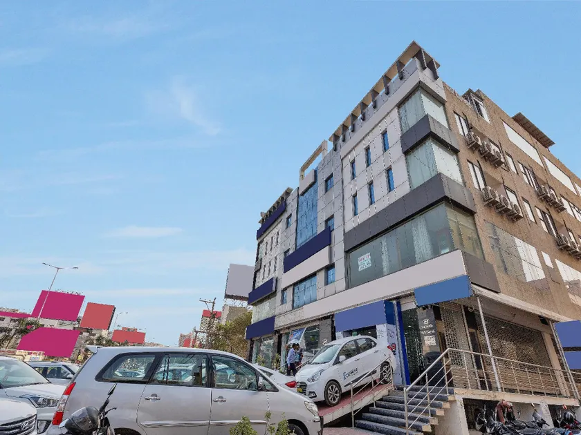 Super Hotel O Rudra Grand - Image 1