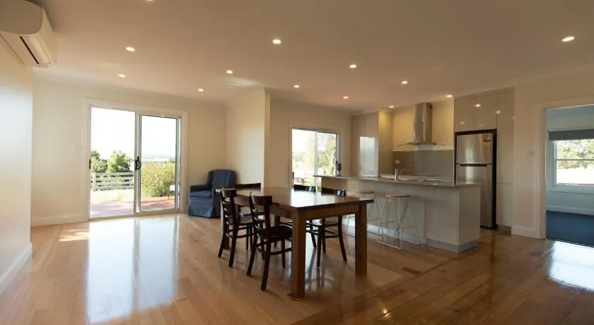 Leichhardt Cottages - Image 1