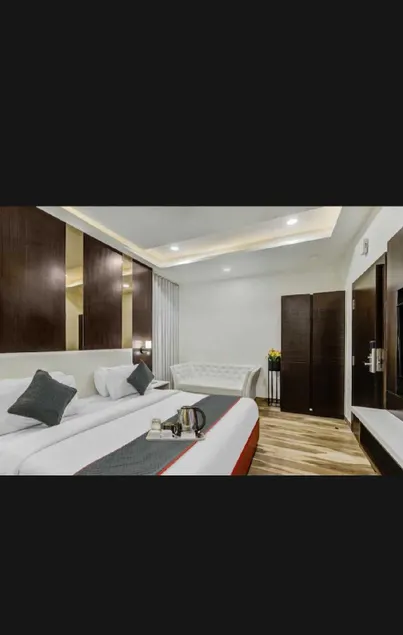 Hotel O Raas Near Peera garhi Metro Station - Image 1