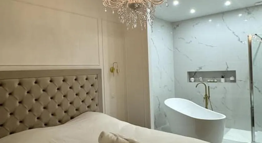 La Suite Haussmannienne - Image 1