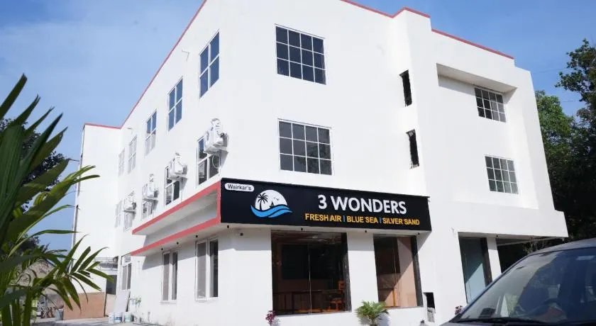 3 WONDERS Tarkarli Hotel and Restaurent - Image 1