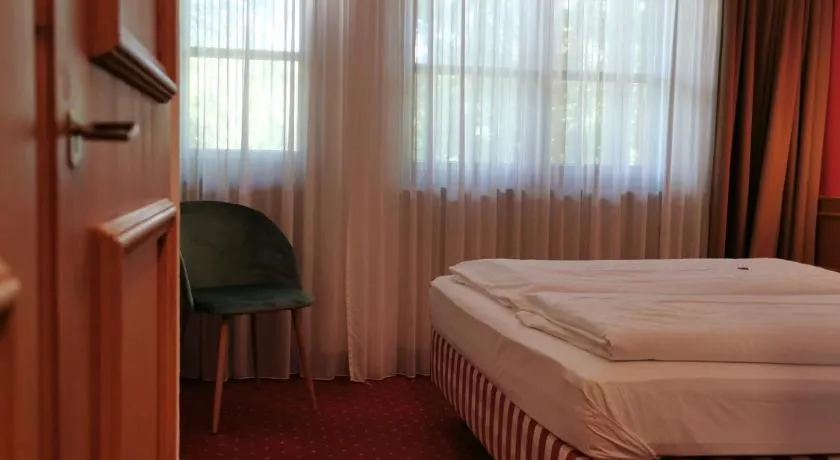 Landhotel Ölmühle - Image 1
