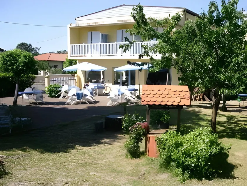 Hôtel Land'Azur - Image 1