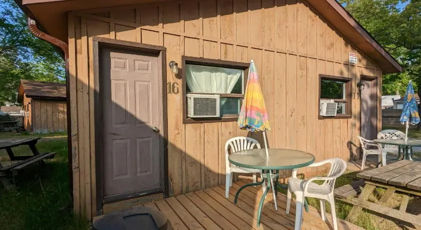 Tiny Wood Cottage 16 - Image 1
