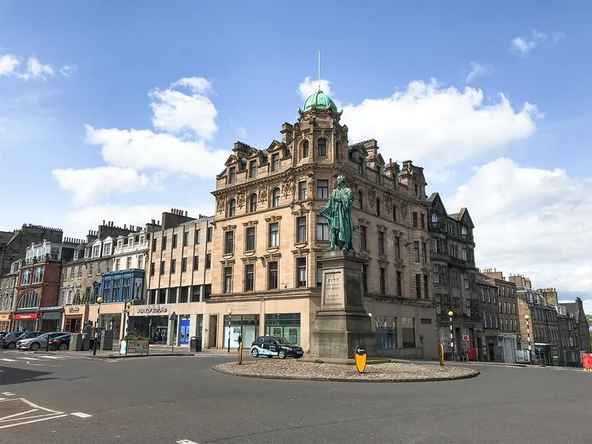 RÌGH Residences - George Street - Image 1
