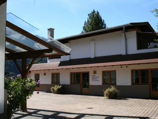 Schlossnerhof - Image 1