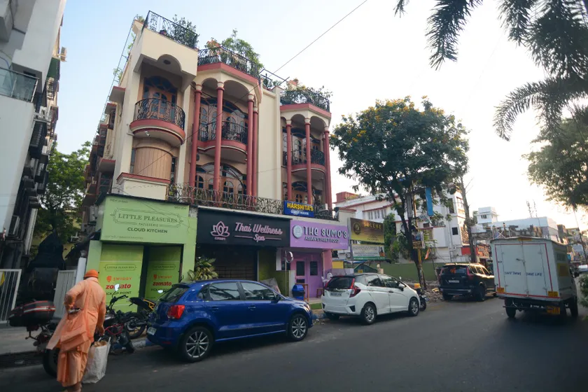 Harshita's Guest House - Image 1