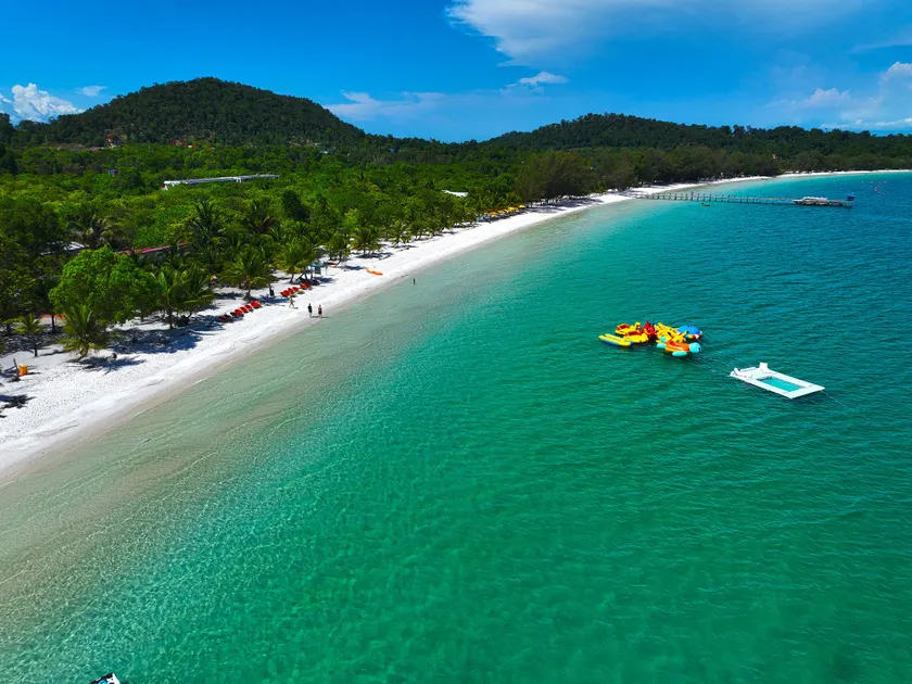 Koh Rong Beach Hostel and Bungalows - Image 1