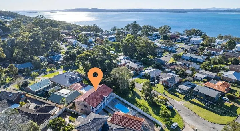Pet friendly 24 Irawari Crescent - pool, air con, boat parking - Image 1