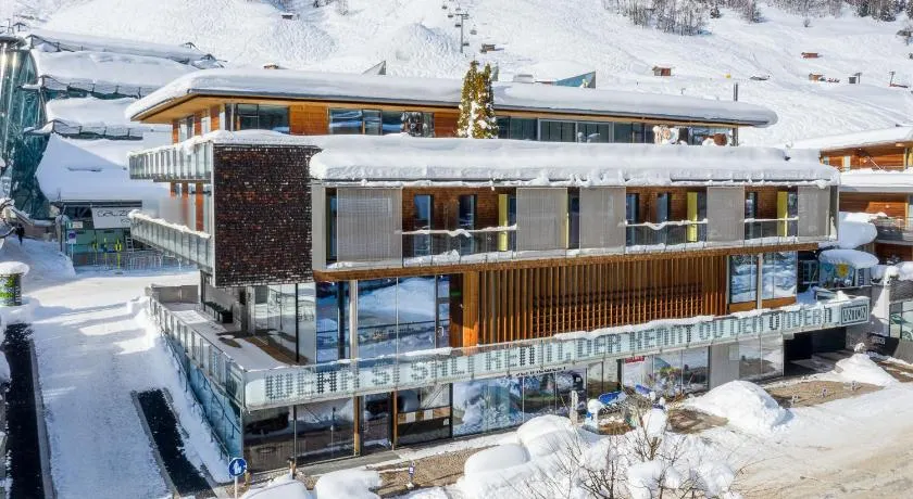 Quality Hosts Arlberg - Hotel ANTON - Image 1