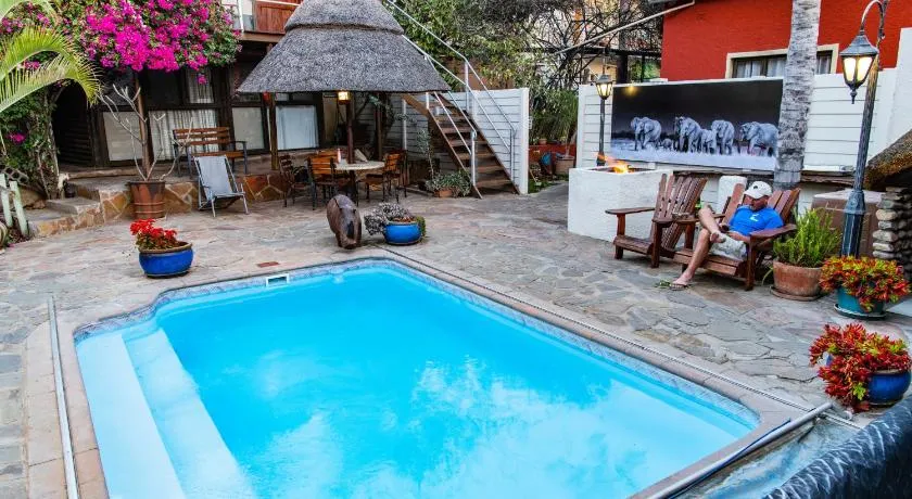 Chameleon Backpackers & Guesthouse - Image 1