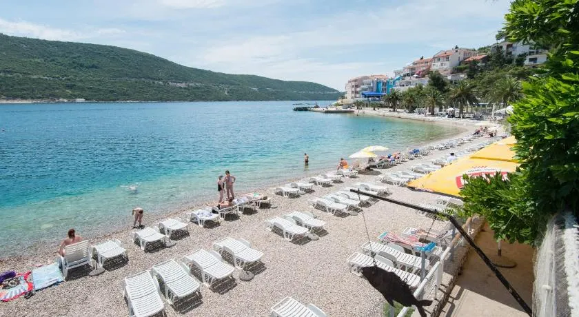 Hotel AGAVA - Image 1