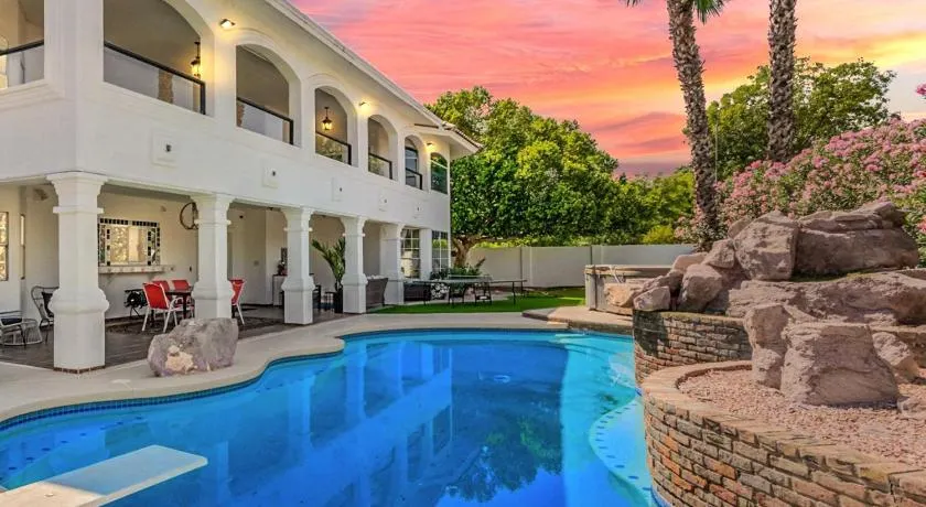 The Gatsby Villa - Hotel Homes - Image 1