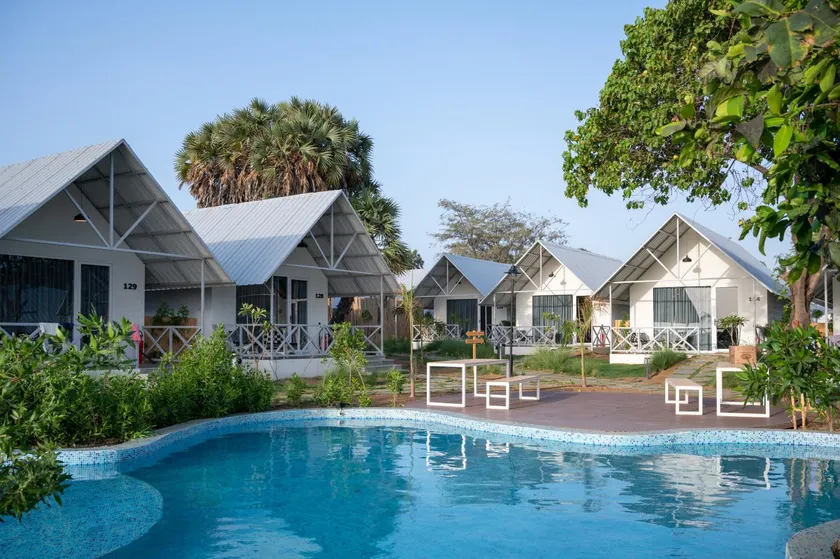 Praveg Lighthouse Beach Resort Daman - Image 1