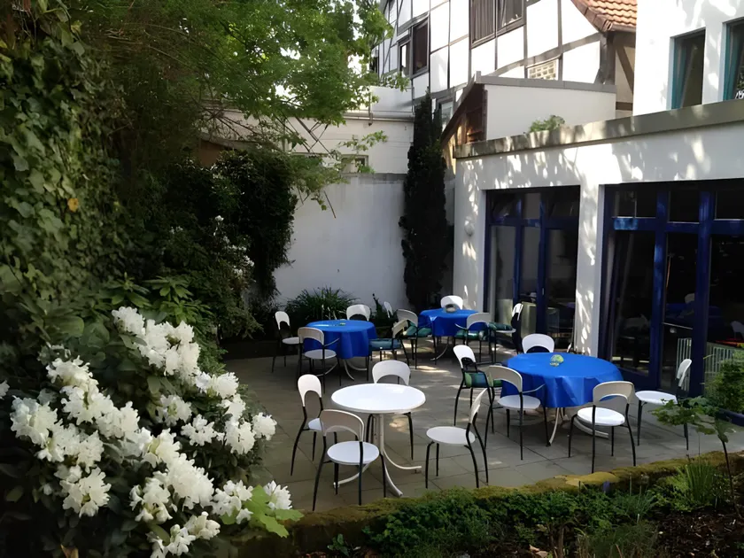 Hotel Am Schlosstor - Image 1