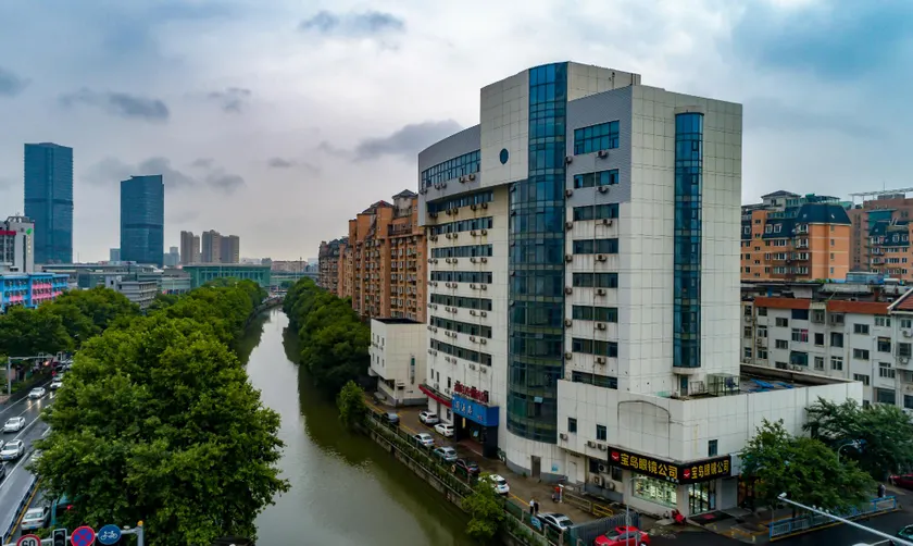 Hanting Hotel Changzhou Railway Station - Image 1