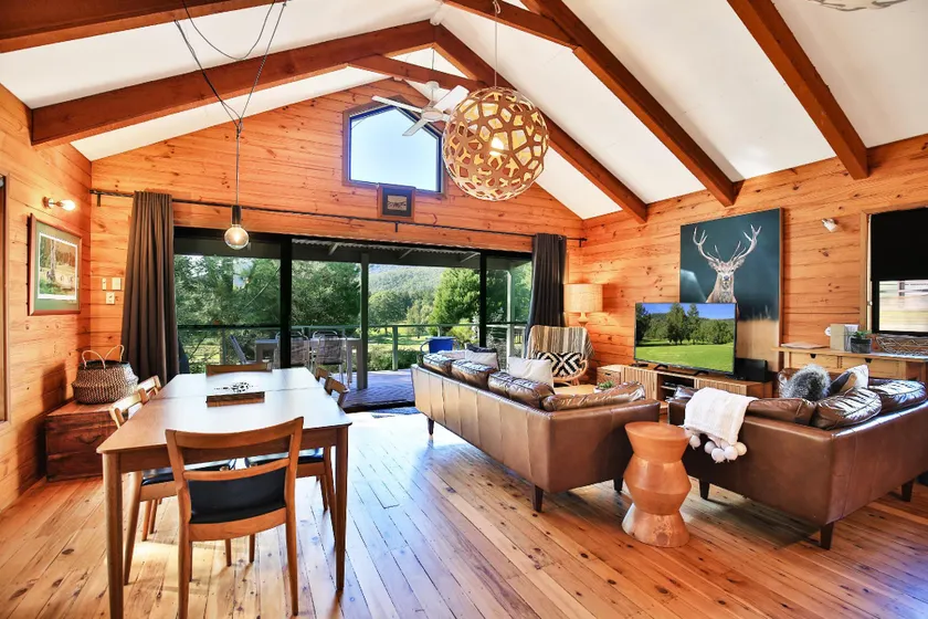 Kangaroo Valley Timber Cabin - Image 1