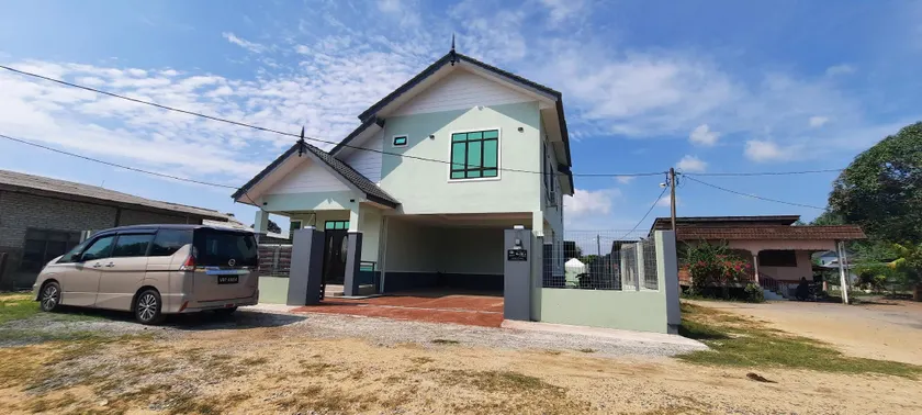 Chatak Hill Residence - Image 1