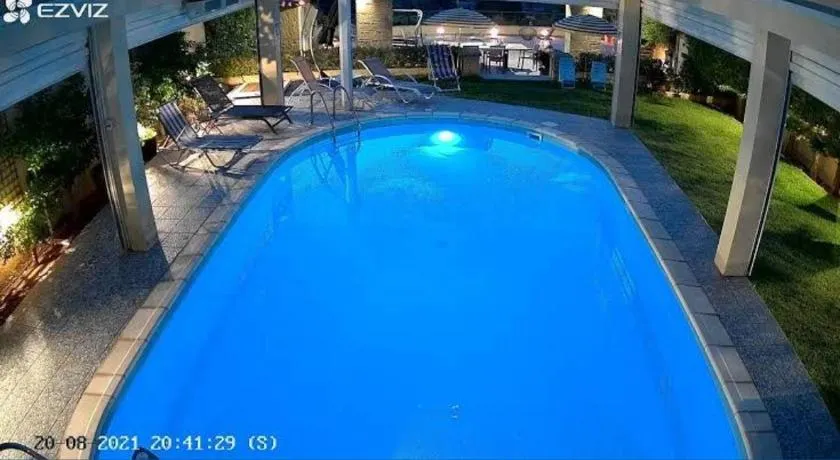 Stone Guesthouse - Image 1