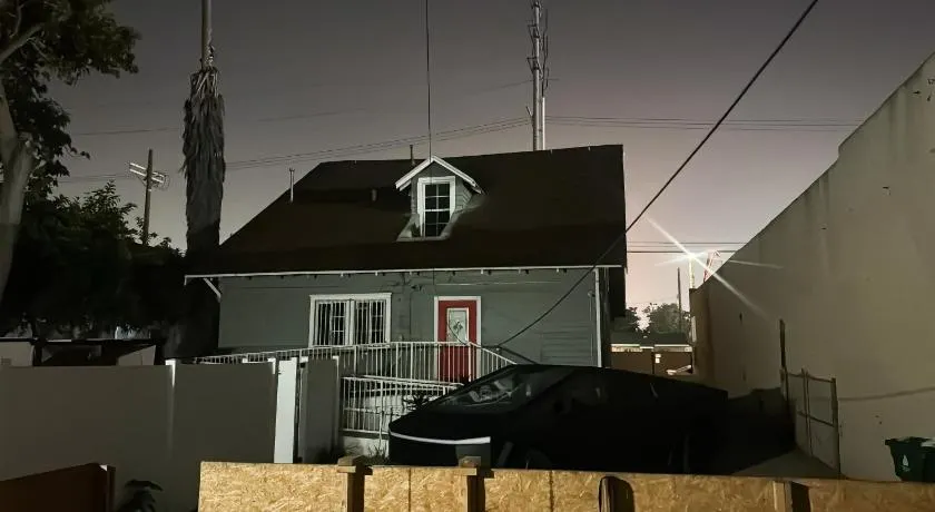 Vernon Vibes - Image 1