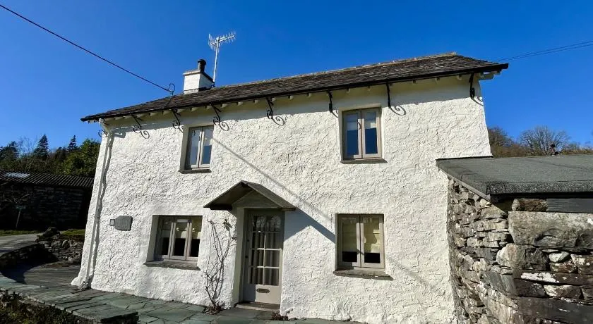 Scarr Head Cottage, detached stone cottage near Coniston, Lake District - Image 1