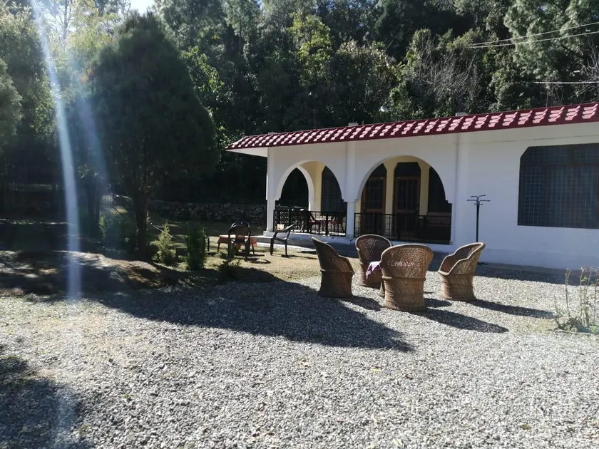 PINEWOOD HOME STAY - Image 1