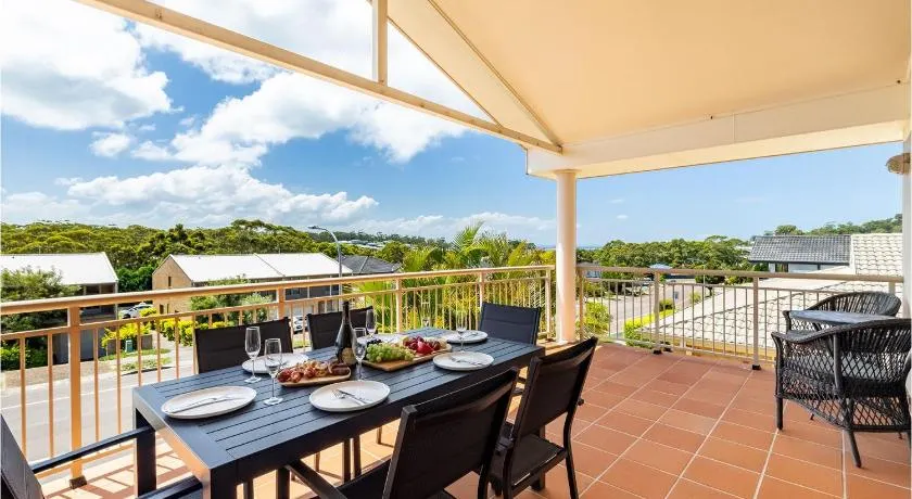 74A Sergeant Baker Drive comfortable duplex with beautiful distant water views - Image 1