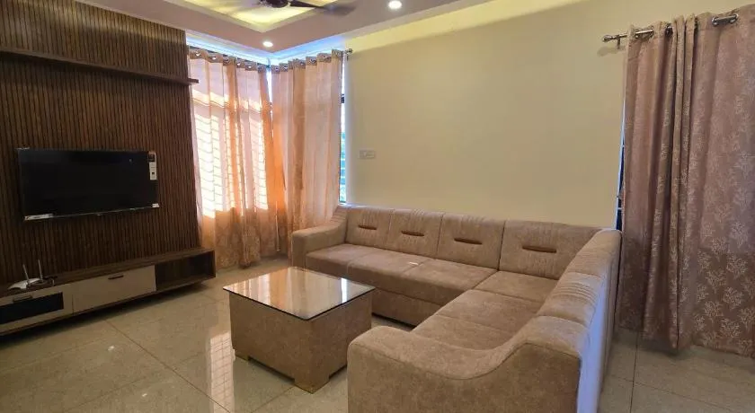 silent view service apartment - Image 1