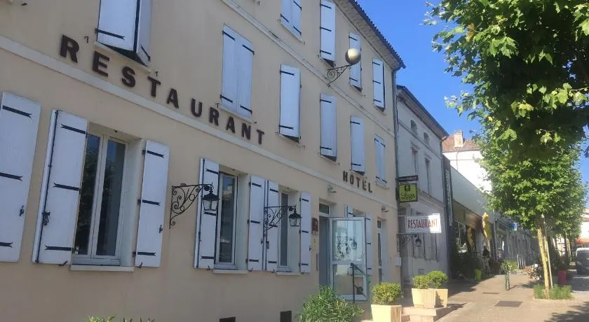 Hôtel Restaurant La Boule d'Or - Image 1