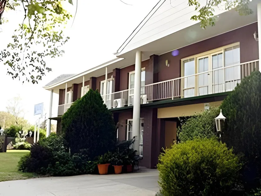 Australia Park Motel - Image 1