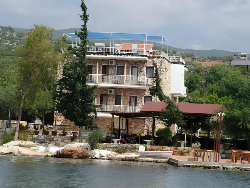 Baba Veli Pension - Image 1