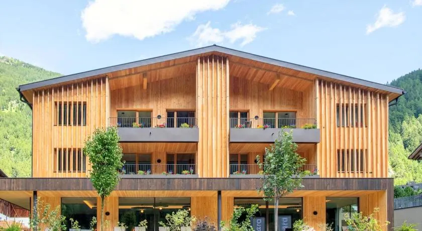 Linara Mountain Family Stay - Image 1