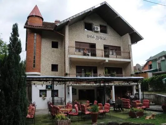 Guest House Vila Pobeda - Image 1