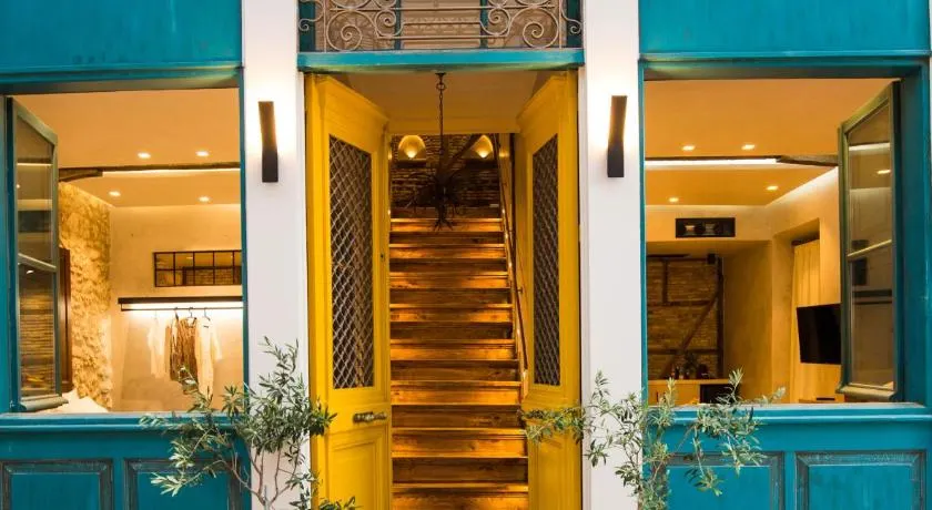 Libretto Suites - Image 1