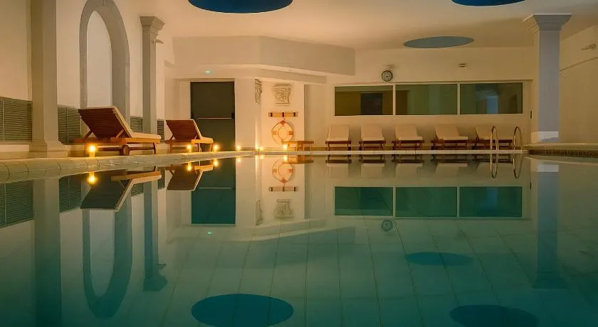 Seaview apartment - Image 1