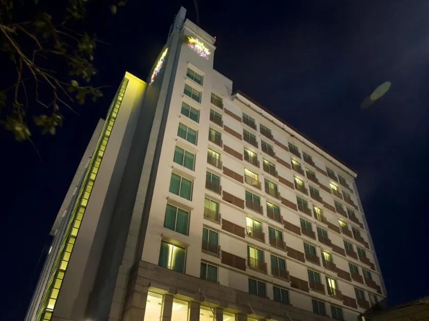 Grand Surya Hotel Kediri - Image 1