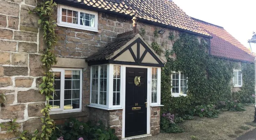 Rose Cottage - Image 1