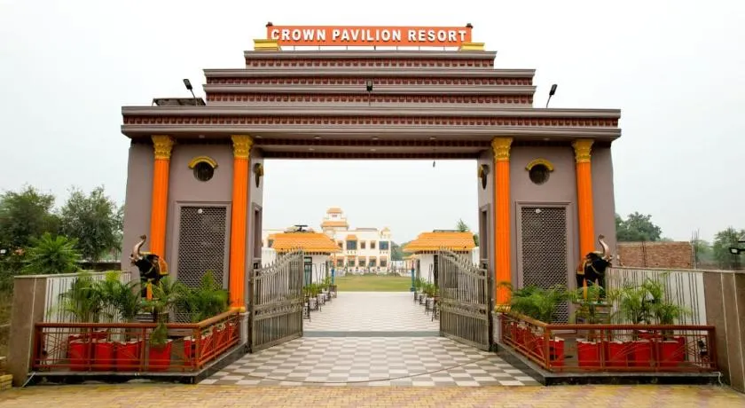 Crown pavilion resort - Image 1