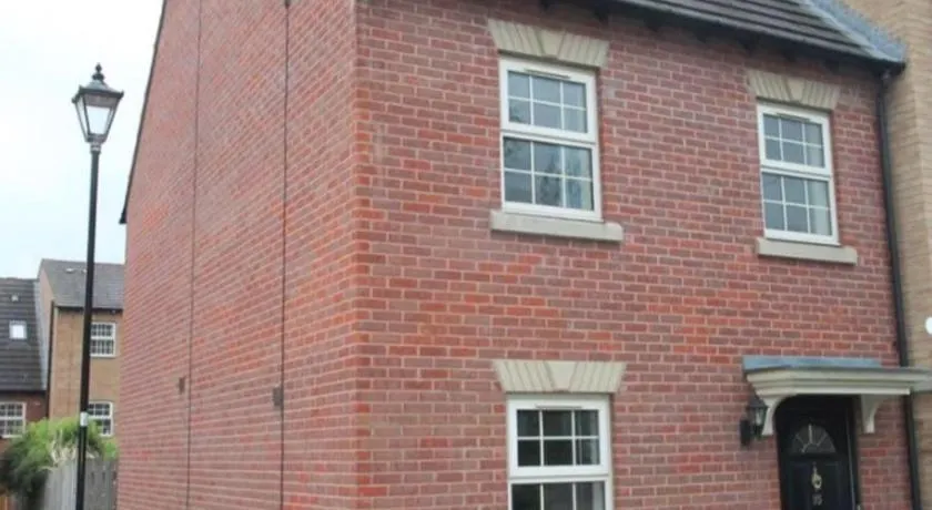 Main House - Image 1