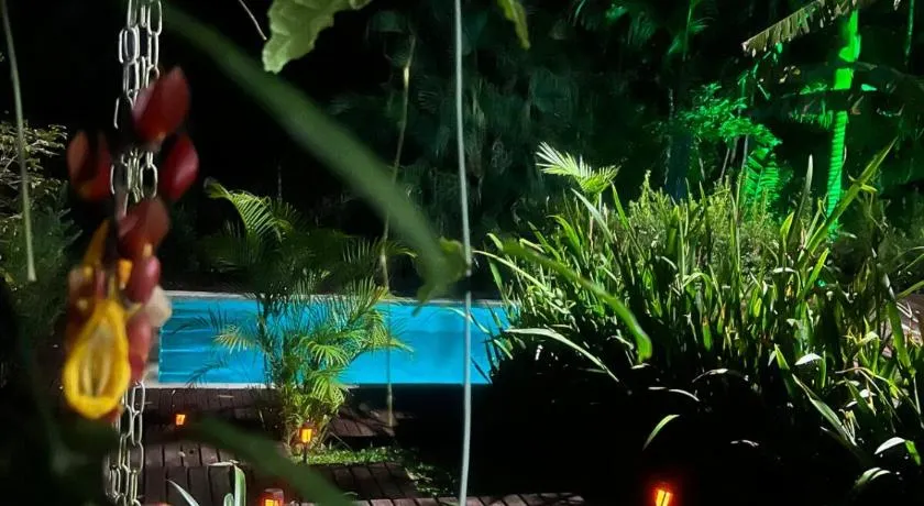 Pool amid the green - Image 1