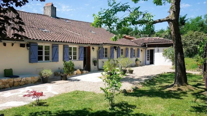 Douvilla - Image 1