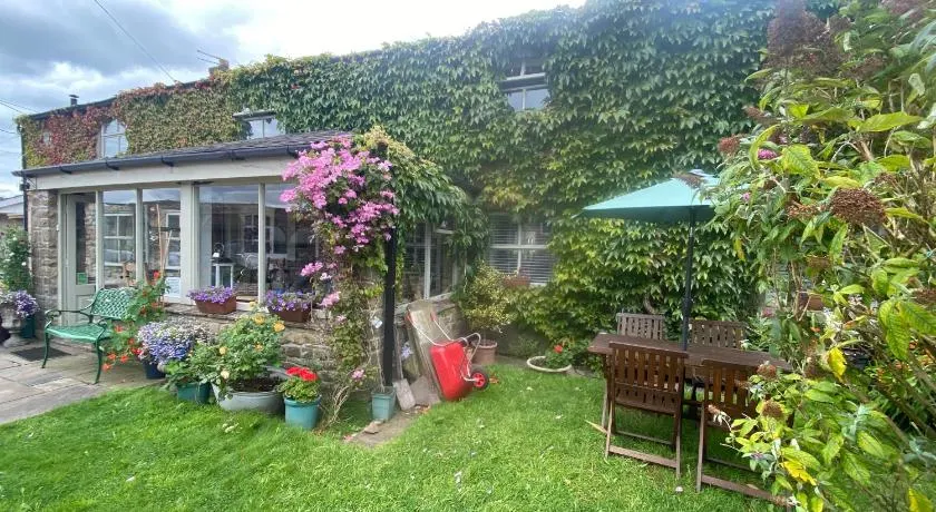 Chapel Cottage Clitheroe Road - Image 1