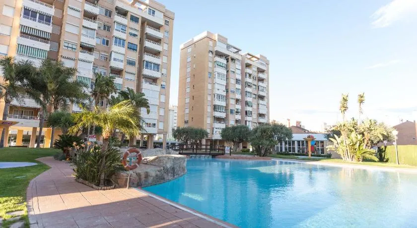 Nations Apartment with pool - Image 1