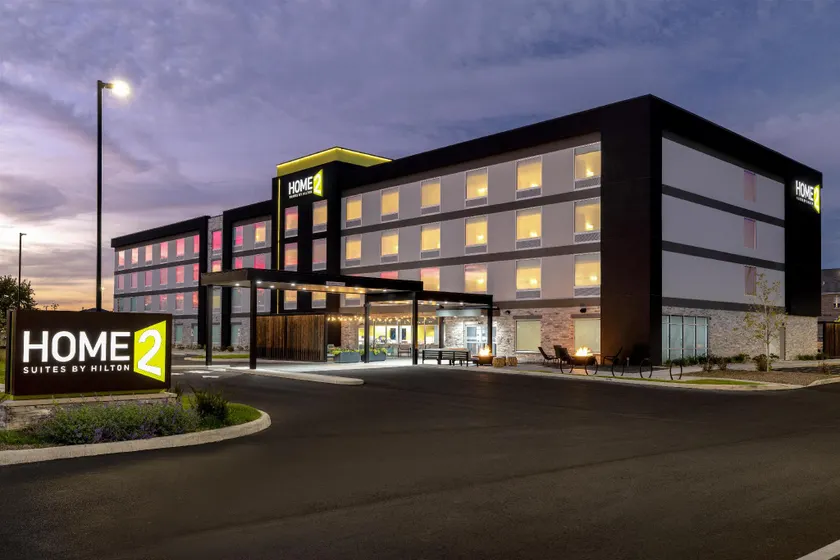 Home2 Suites by Hilton Muncie - Image 1