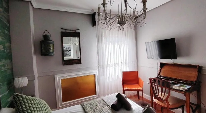 Diego's Vintage Apartment - Image 1
