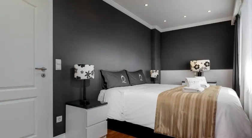 The Queen Luxury Apartments - Villa Fiorita - Image 1