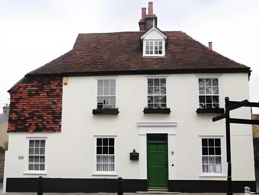 St Peters Bed and Breakfast - Image 1
