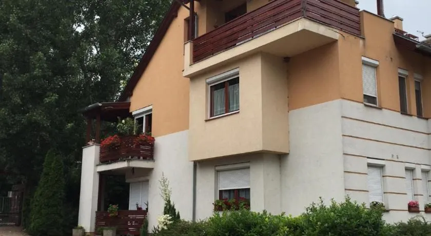 Bella apartman Balatonalmádi - Image 1
