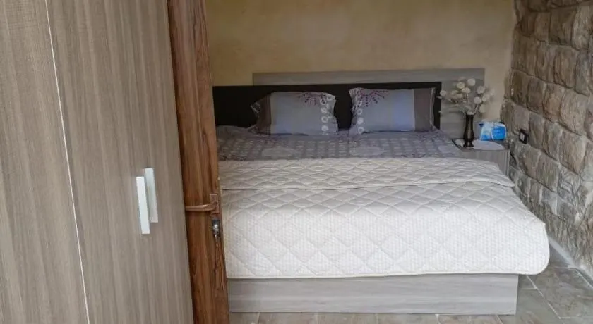 Aal Aoudeh guesthouse - Image 1
