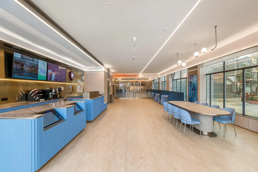 Hanting Hotel Huai'an Hongzehu Avenue Century Plaza - Image 1